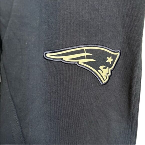 Nike patriots navy joggers. Size small - Picture 9 of 12